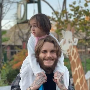 Meet your Posher, Daniel